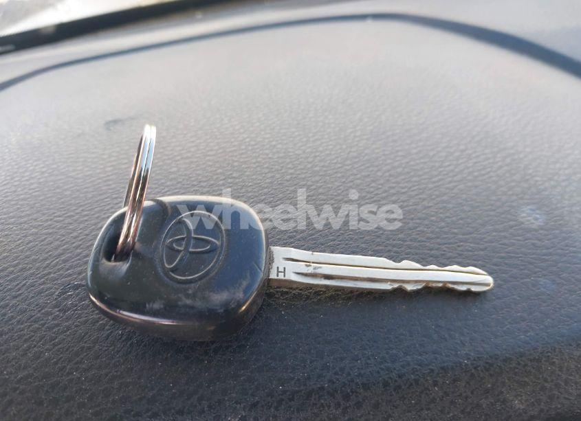 Photo 11 of 2018 Toyota Tacoma SR (VIN 5TFRX5GN9JX109082)