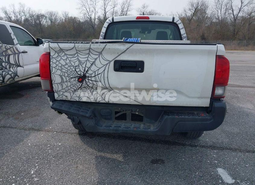 Photo 16 of 2018 Toyota Tacoma SR (VIN 5TFRX5GN9JX114752)