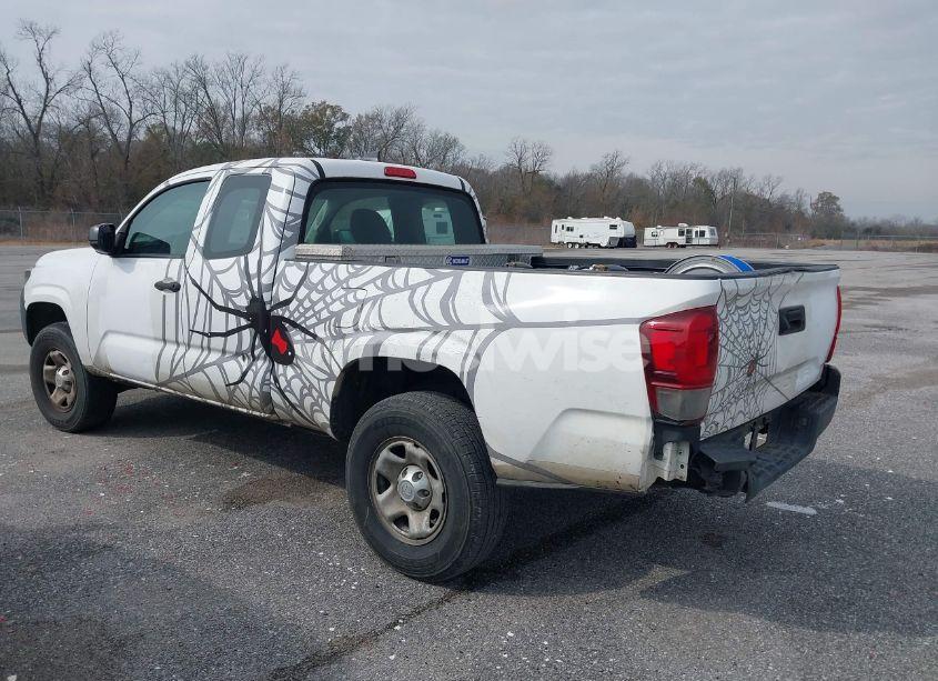 Photo 3 of 2018 Toyota Tacoma SR (VIN 5TFRX5GN9JX114752)