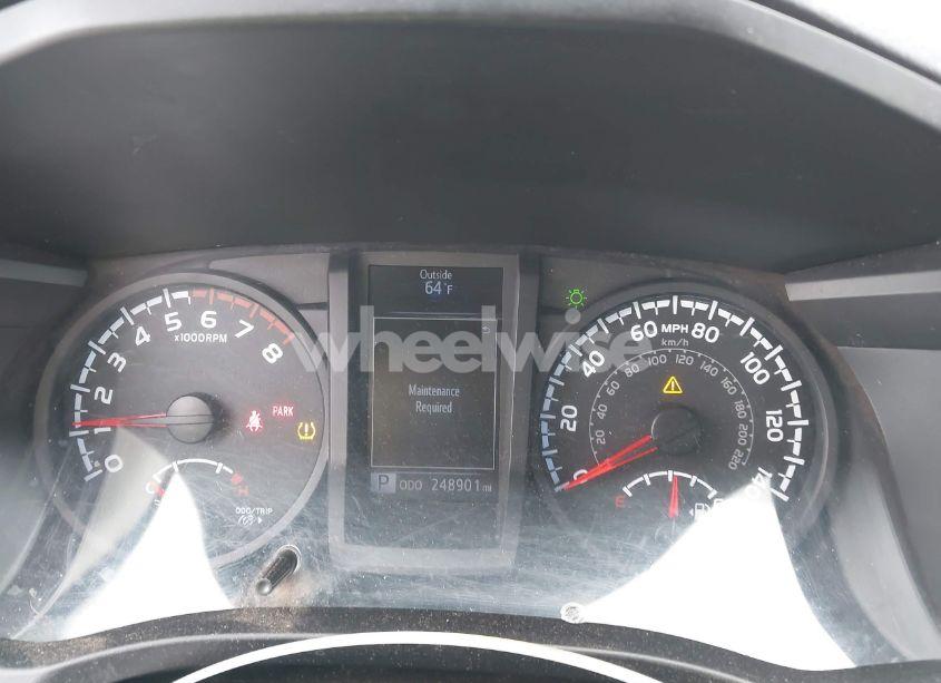 Photo 7 of 2018 Toyota Tacoma SR (VIN 5TFRX5GN9JX114752)