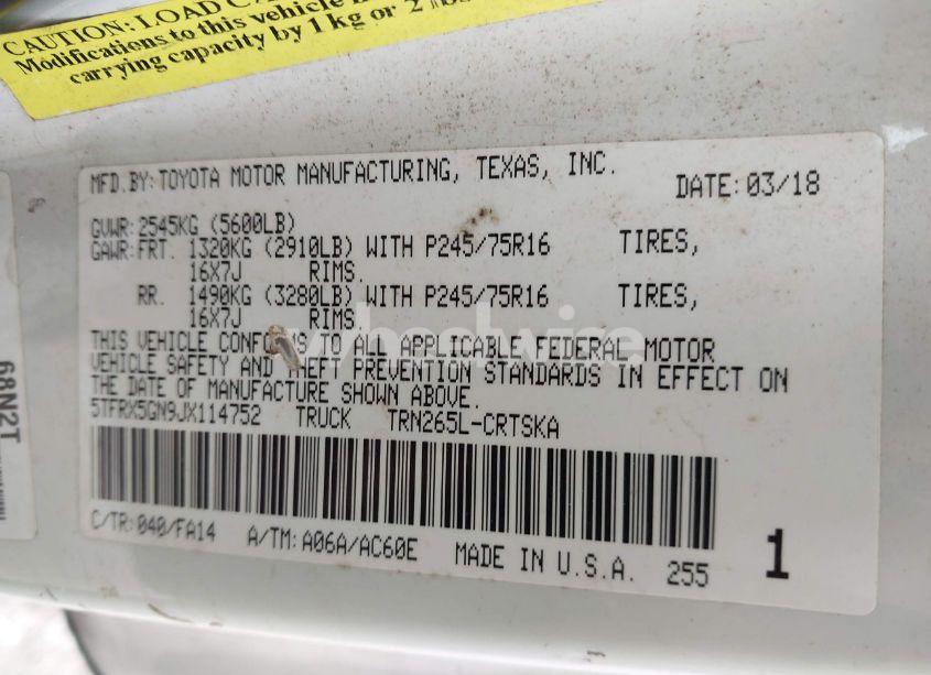 Photo 9 of 2018 Toyota Tacoma SR (VIN 5TFRX5GN9JX114752)