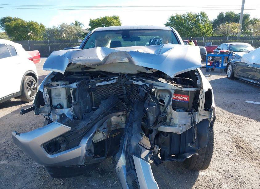 Photo 11 of 2018 Toyota Tacoma SR (VIN 5TFRX5GN9JX125413)