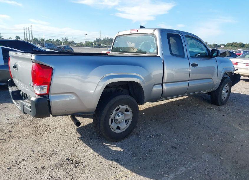 Photo 4 of 2018 Toyota Tacoma SR (VIN 5TFRX5GN9JX125413)