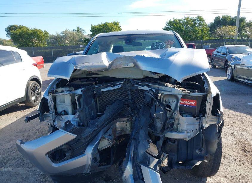 Photo 6 of 2018 Toyota Tacoma SR (VIN 5TFRX5GN9JX125413)