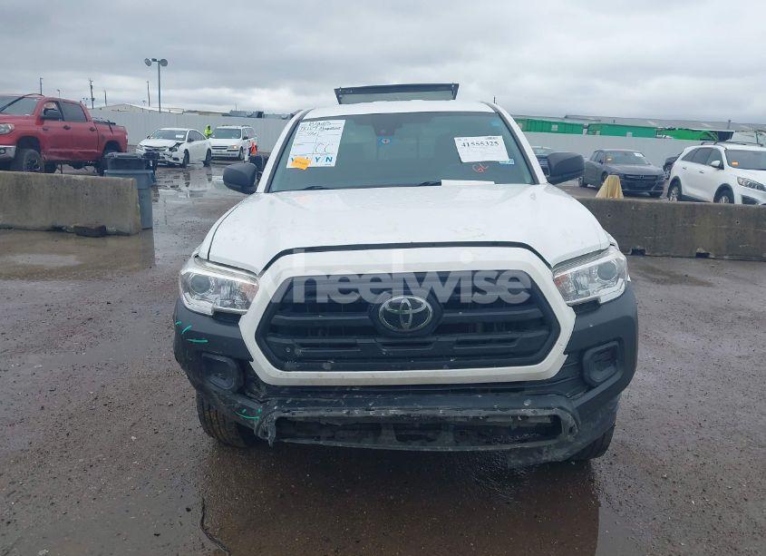 Photo 12 of 2019 Toyota Tacoma SR (VIN 5TFRX5GN9KX142424)