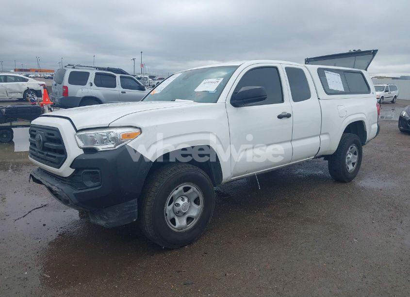 Photo 2 of 2019 Toyota Tacoma SR (VIN 5TFRX5GN9KX142424)