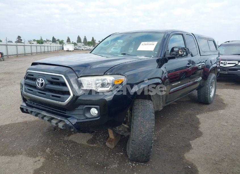 Photo 2 of 2016 Toyota Tacoma SR5 (VIN 5TFRX5GNXGX063187)