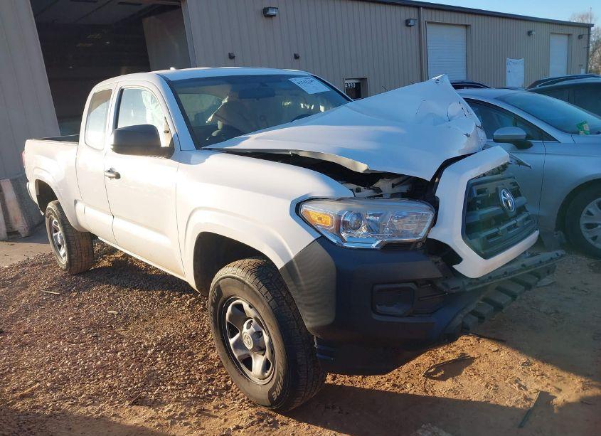 2016 Toyota Tacoma SR (VIN 5TFRX5GNXGX070253) main photo