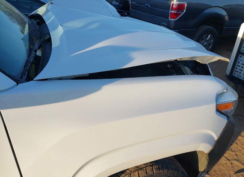 Photo 17 of 2016 Toyota Tacoma SR (VIN 5TFRX5GNXGX070253)