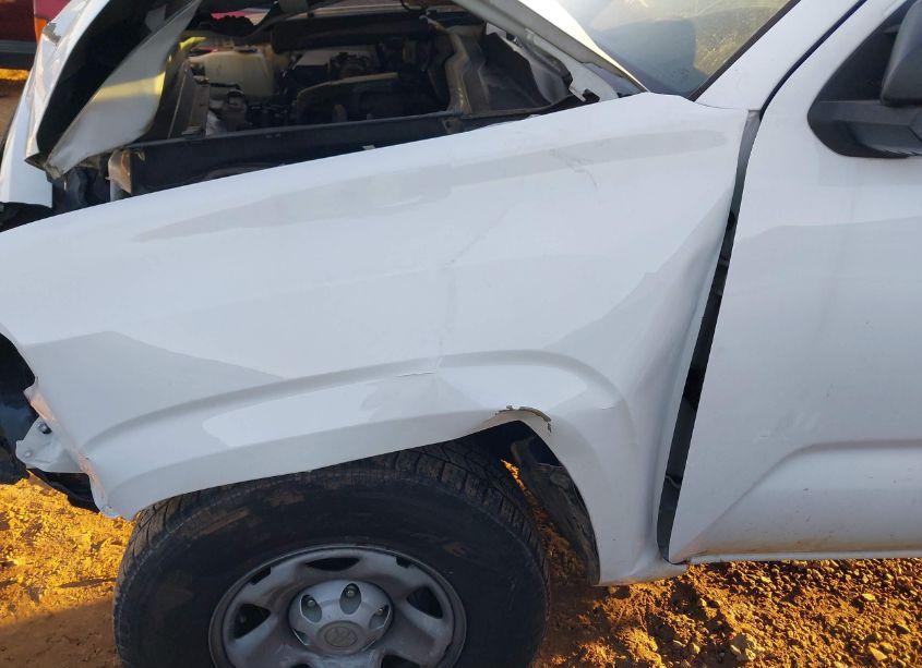 Photo 18 of 2016 Toyota Tacoma SR (VIN 5TFRX5GNXGX070253)