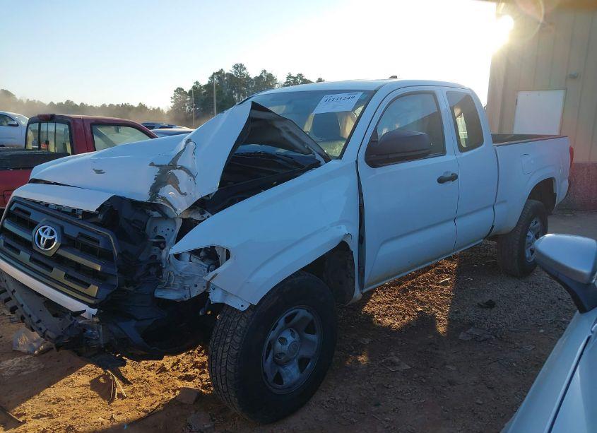 Photo 2 of 2016 Toyota Tacoma SR (VIN 5TFRX5GNXGX070253)