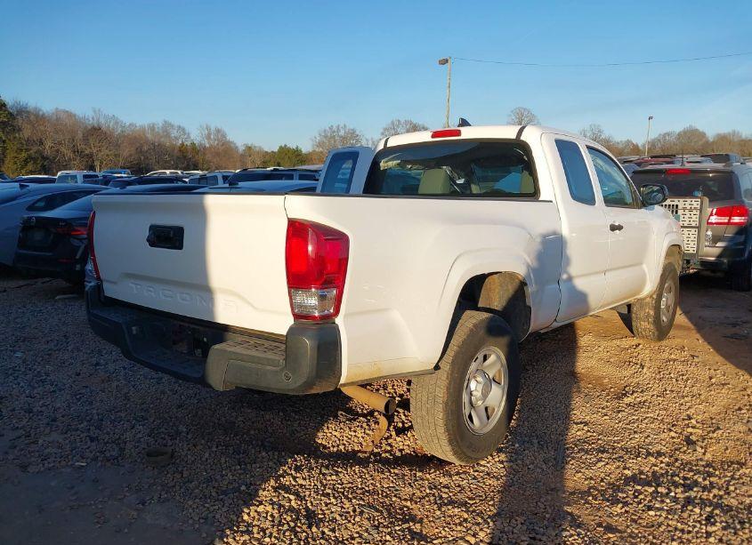 Photo 4 of 2016 Toyota Tacoma SR (VIN 5TFRX5GNXGX070253)