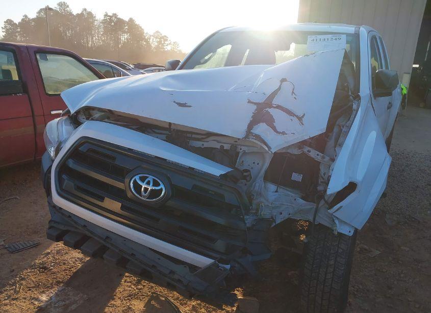Photo 6 of 2016 Toyota Tacoma SR (VIN 5TFRX5GNXGX070253)