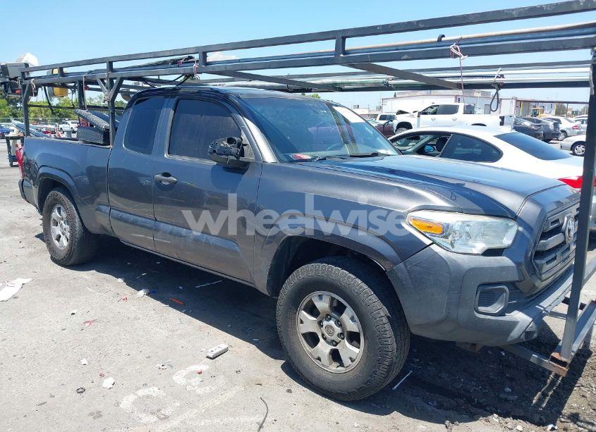 2016 Toyota Tacoma SR (VIN 5TFRX5GNXGX071855) main photo