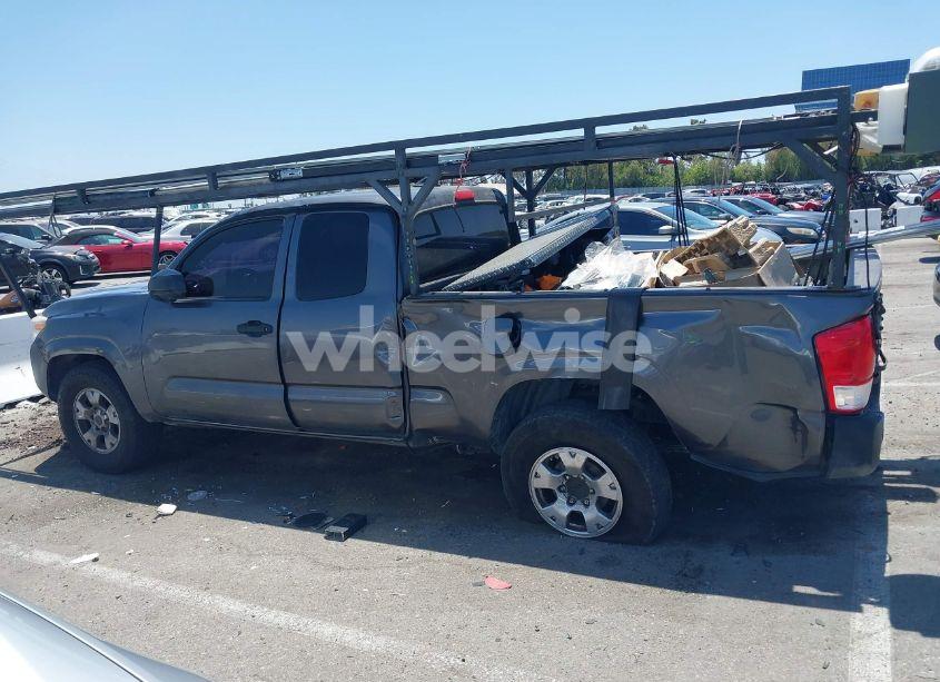 Photo 14 of 2016 Toyota Tacoma SR (VIN 5TFRX5GNXGX071855)