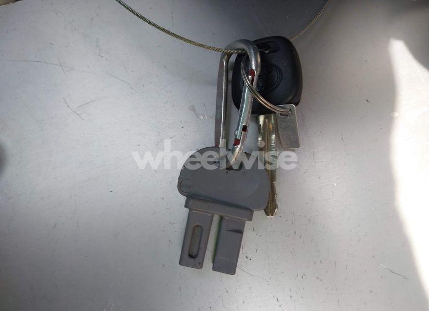 Photo 11 of 2017 Toyota Tacoma SR (VIN 5TFRX5GNXHX097499)