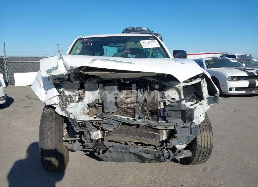 Photo 12 of 2017 Toyota Tacoma SR (VIN 5TFRX5GNXHX097499)