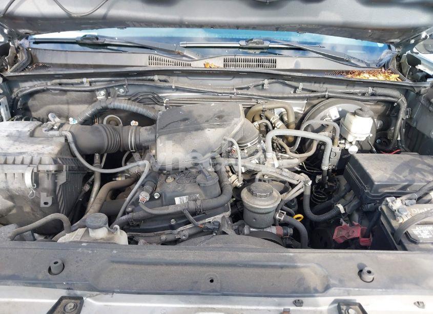 Photo 10 of 2018 Toyota Tacoma SR (VIN 5TFRX5GNXJX125176)