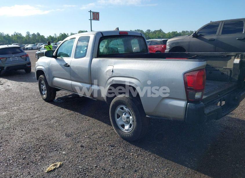 Photo 3 of 2018 Toyota Tacoma SR (VIN 5TFRX5GNXJX125176)