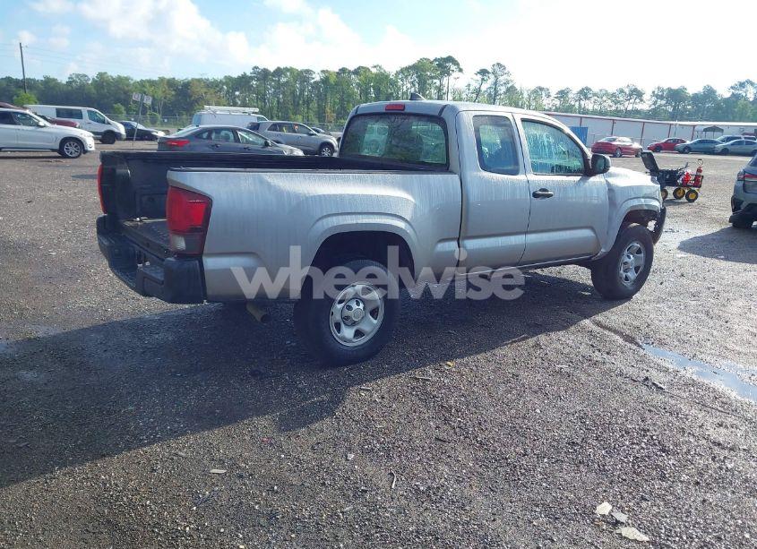 Photo 4 of 2018 Toyota Tacoma SR (VIN 5TFRX5GNXJX125176)