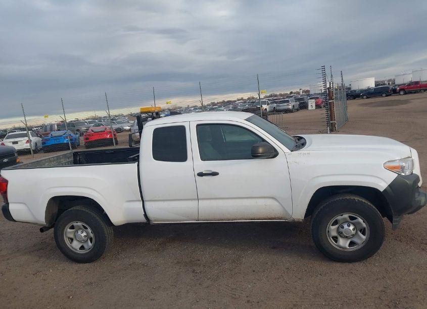 Photo 13 of 2019 Toyota Tacoma SR (VIN 5TFRX5GNXKX147793)
