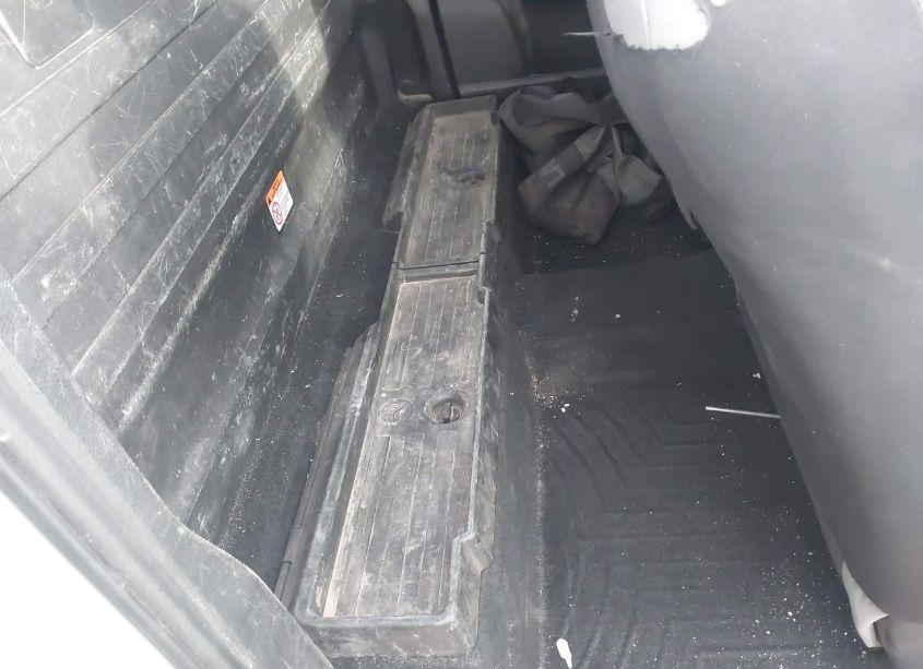 Photo 8 of 2019 Toyota Tacoma SR (VIN 5TFRX5GNXKX147793)