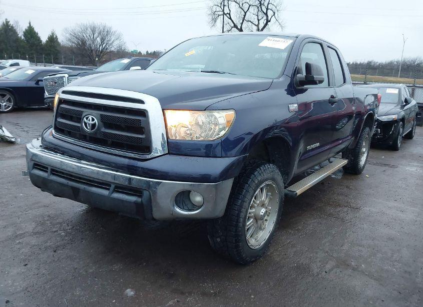 Photo 2 of 2010 Toyota Tundra GRADE 5.7L V8 (VIN 5TFRY5F10AX091308)