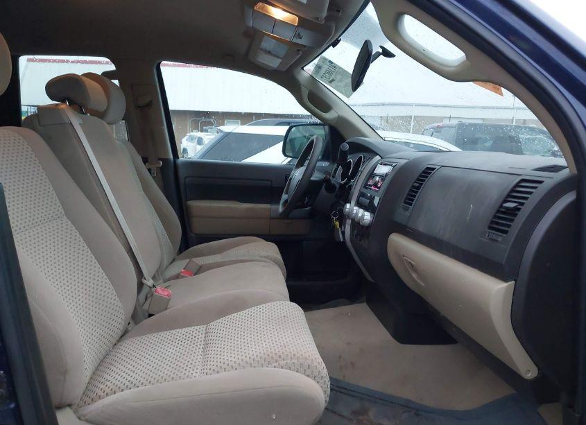 Photo 5 of 2010 Toyota Tundra GRADE 5.7L V8 (VIN 5TFRY5F10AX091308)