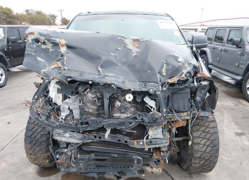 Photo 13 of 2010 Toyota Tundra GRADE 5.7L V8 (VIN 5TFRY5F10AX095455)