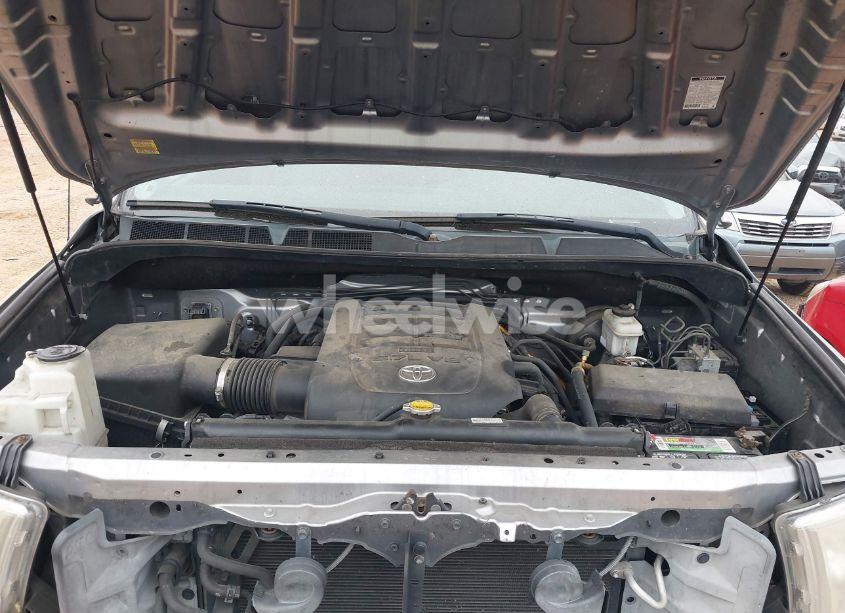 Photo 10 of 2012 Toyota Tundra GRADE 5.7L V8 (VIN 5TFRY5F10CX129770)