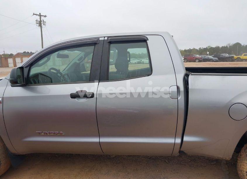 Photo 14 of 2012 Toyota Tundra GRADE 5.7L V8 (VIN 5TFRY5F10CX129770)