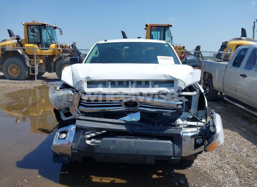 Photo 13 of 2017 Toyota Tundra SR5 5.7L V8 (VIN 5TFRY5F10HX213529)