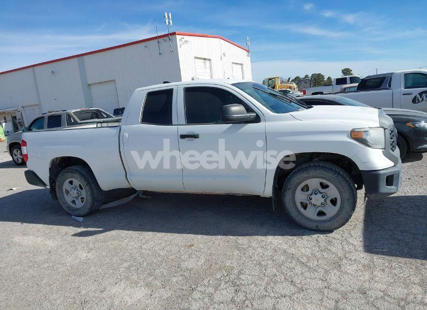 Photo 13 of 2021 Toyota Tundra SR (VIN 5TFRY5F10MX275281)