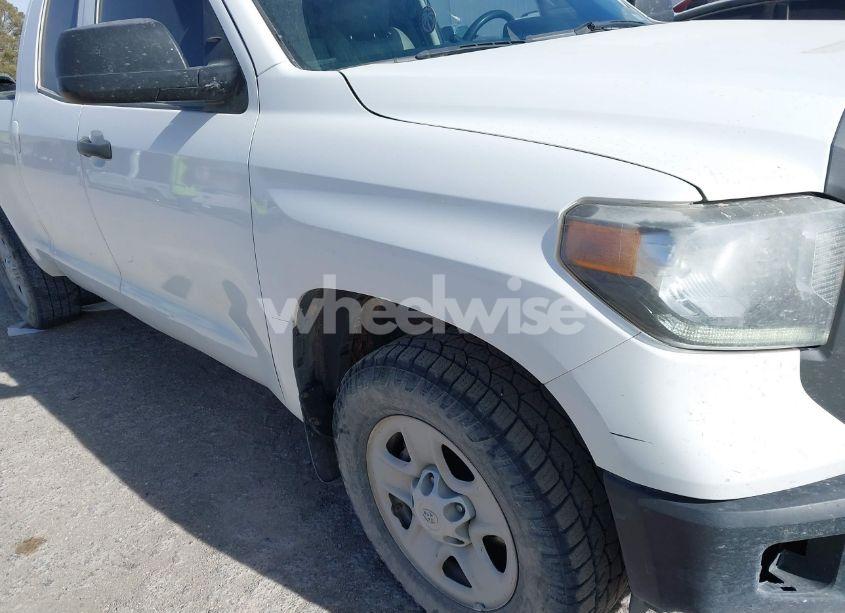 Photo 6 of 2021 Toyota Tundra SR (VIN 5TFRY5F10MX275281)