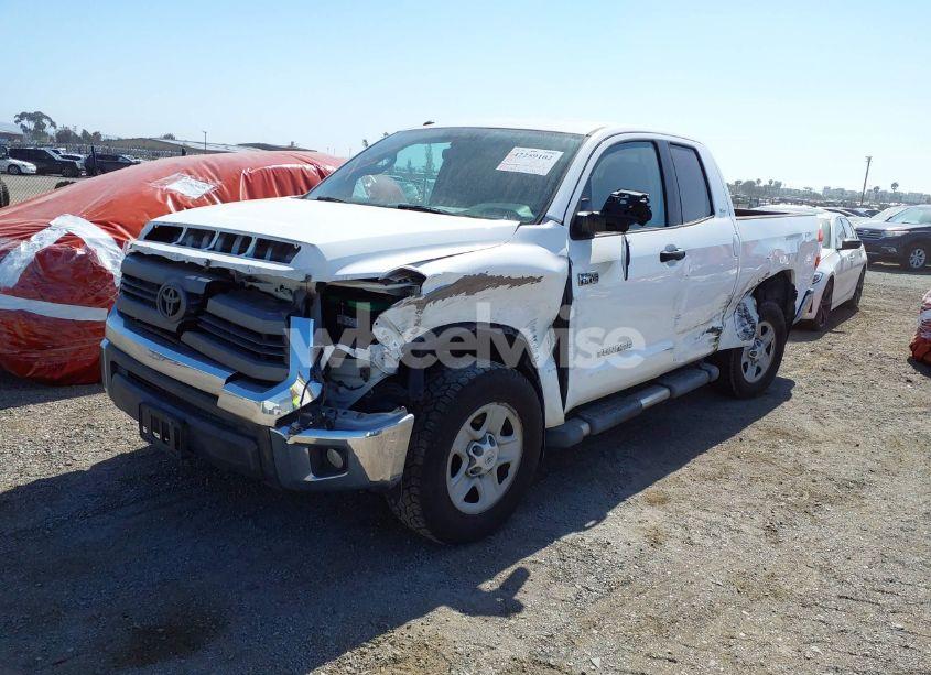 Photo 2 of 2015 Toyota Tundra SR5 5.7L V8 (VIN 5TFRY5F11FX185561)
