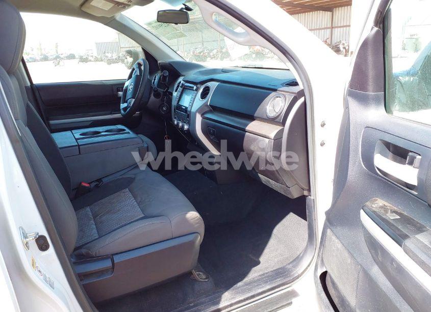 Photo 5 of 2015 Toyota Tundra SR5 5.7L V8 (VIN 5TFRY5F11FX185561)