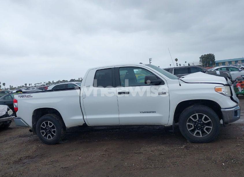 Photo 13 of 2015 Toyota Tundra SR5 5.7L V8 (VIN 5TFRY5F12FX188601)