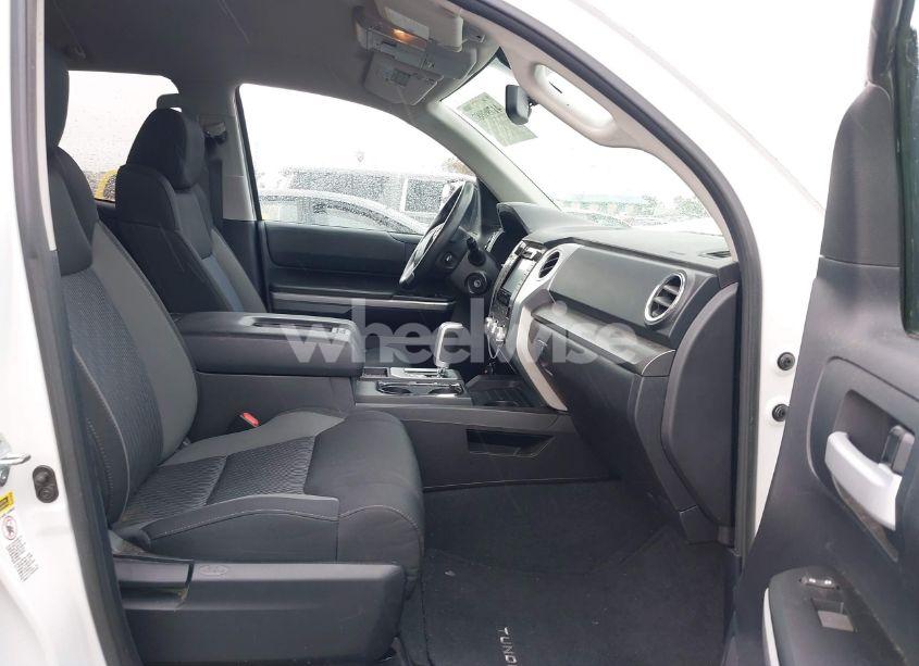 Photo 5 of 2015 Toyota Tundra SR5 5.7L V8 (VIN 5TFRY5F12FX188601)