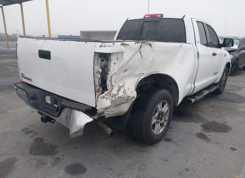 Photo 4 of 2011 Toyota Tundra GRADE 5.7L V8 (VIN 5TFRY5F13BX113884)