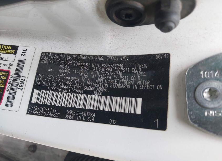 Photo 9 of 2011 Toyota Tundra GRADE 5.7L V8 (VIN 5TFRY5F13BX113884)