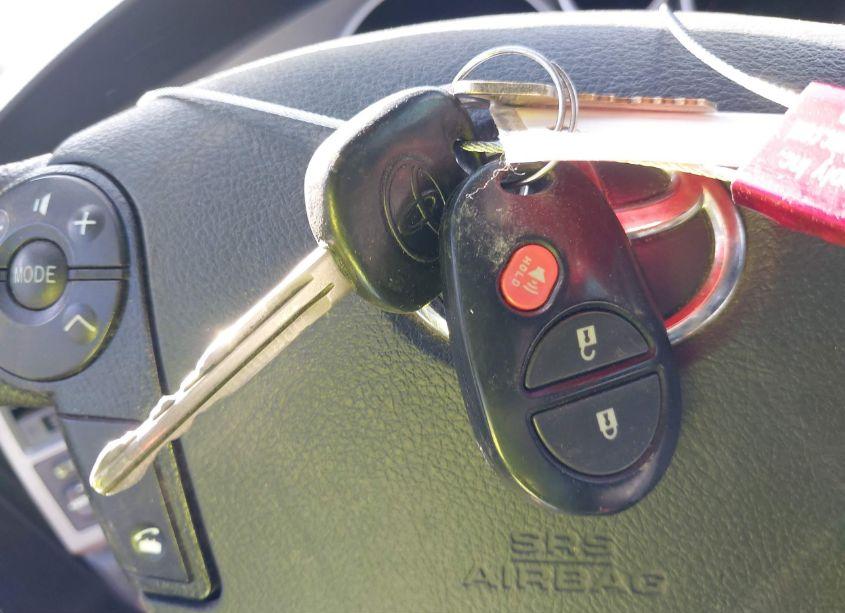 Photo 11 of 2012 Toyota Tundra GRADE 5.7L V8 (VIN 5TFRY5F13CX128435)