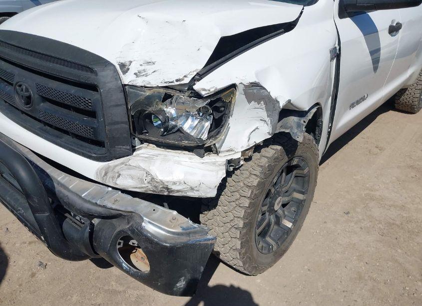 Photo 6 of 2012 Toyota Tundra GRADE 5.7L V8 (VIN 5TFRY5F13CX128435)