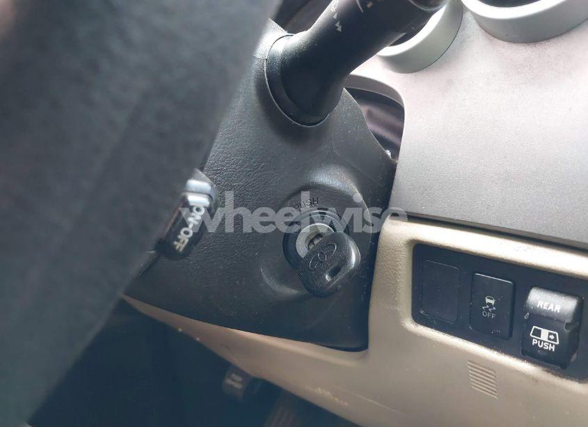 Photo 11 of 2011 Toyota Tundra GRADE 5.7L V8 (VIN 5TFRY5F14BX102571)