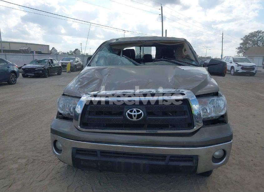 Photo 12 of 2011 Toyota Tundra GRADE 5.7L V8 (VIN 5TFRY5F14BX102571)