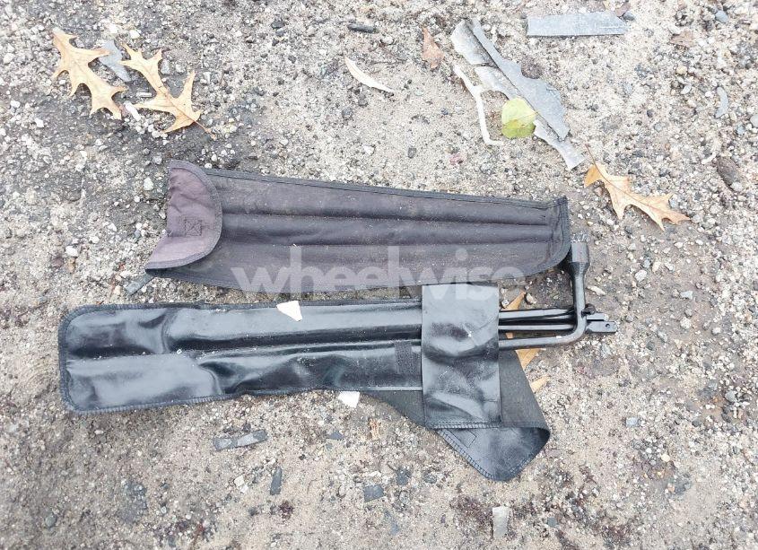 Photo 12 of 2013 Toyota Tundra GRADE 5.7L V8 (VIN 5TFRY5F14DX138988)