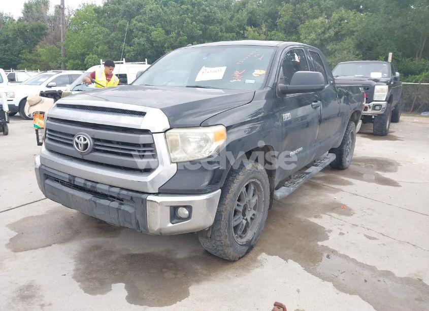 Photo 2 of 2014 Toyota Tundra SR5 5.7L V8 (VIN 5TFRY5F14EX152410)