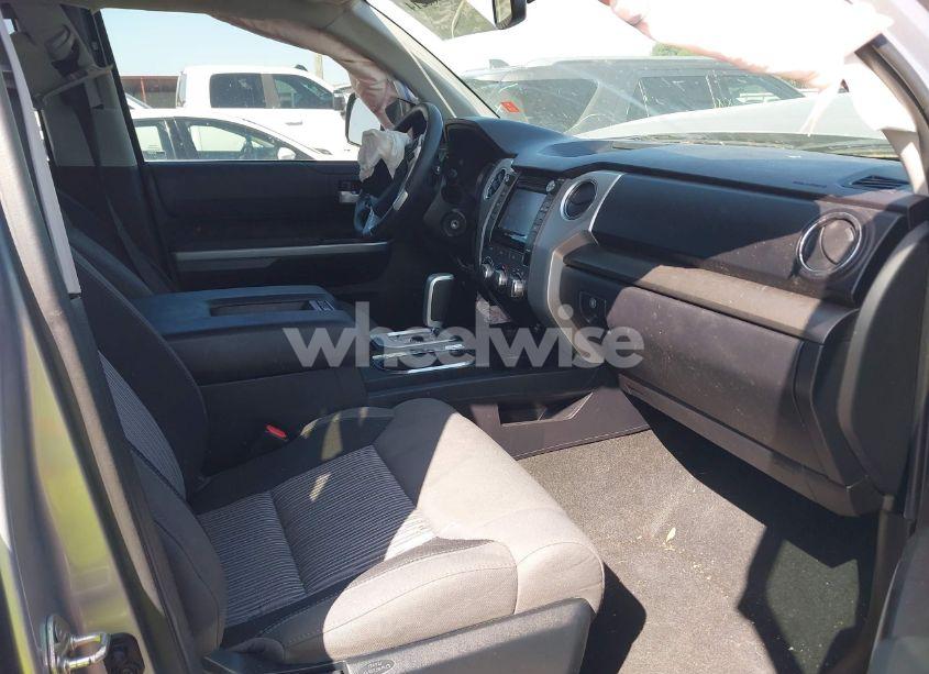 Photo 5 of 2016 Toyota Tundra SR5 5.7L V8 (VIN 5TFRY5F14GX207506)