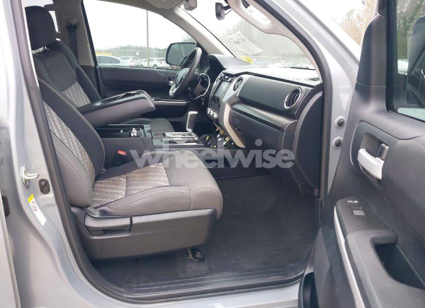 Photo 5 of 2019 Toyota Tundra SR5 5.7L V8 (VIN 5TFRY5F14KX245486)