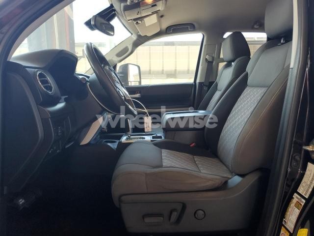 Photo 7 of 2019 TOYOTA TUNDRA DOUBLE CAB SR (VIN 5TFRY5F14KX254480)