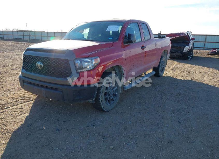 Photo 2 of 2020 Toyota Tundra SR (VIN 5TFRY5F14LX268428)